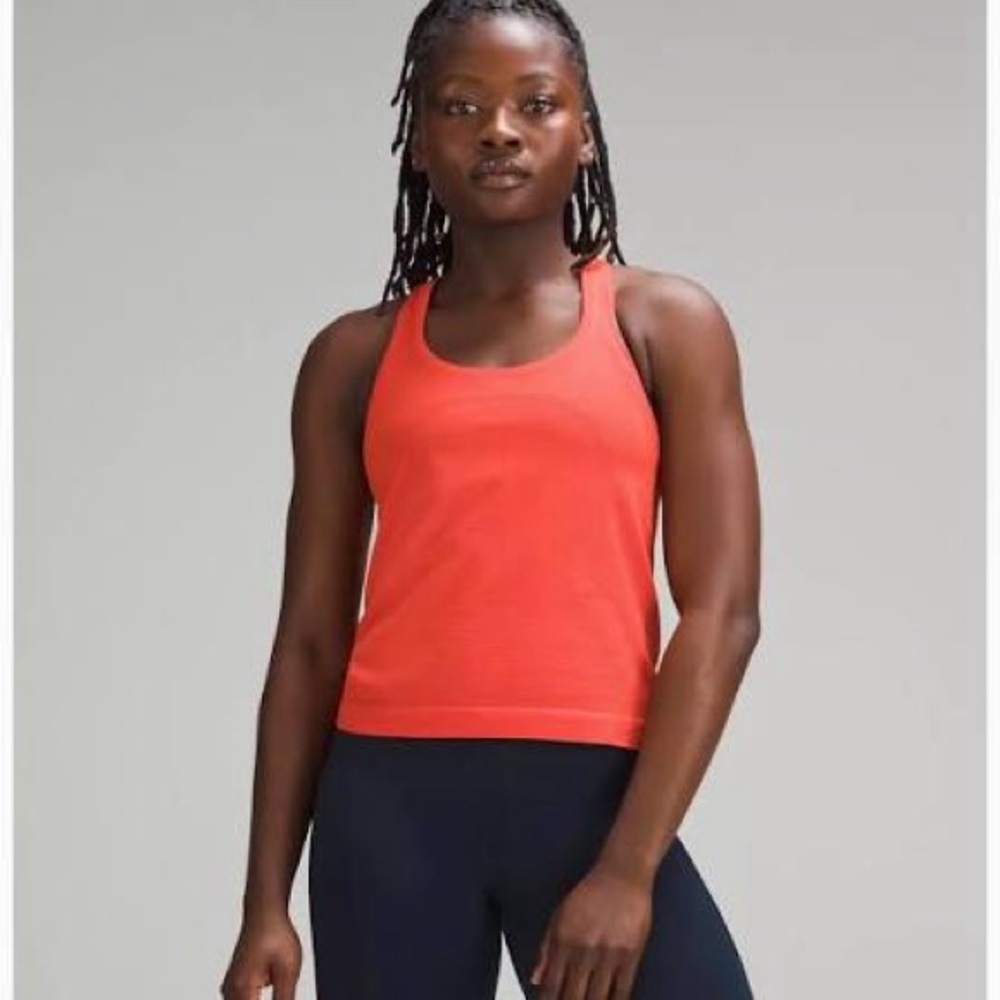 Lululemon Swiftly Tech Racerback
Tank Top 2.0 *Race Length